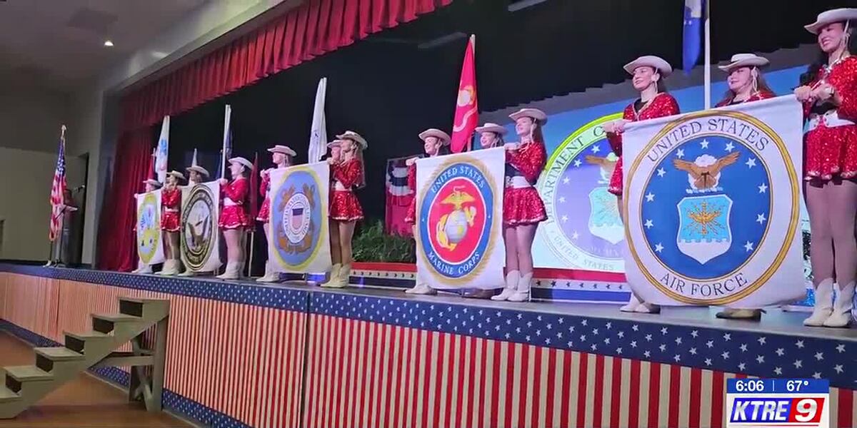 City s Purple Heart status announced during Huntington ISD Veterans Day City s Purple Heart status announced during Huntington ISD Veterans Day