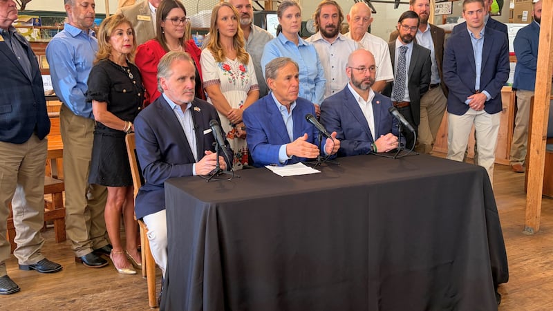 Abbott holds Palestine press conference on data center pause, affordability