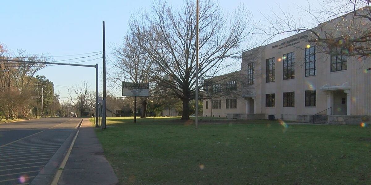 Residents raise parking concerns at Thomas J. Rusk School