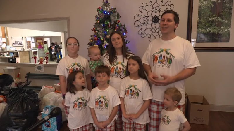 One Deep East Texas family came together this holiday season to give back to a local nursing...