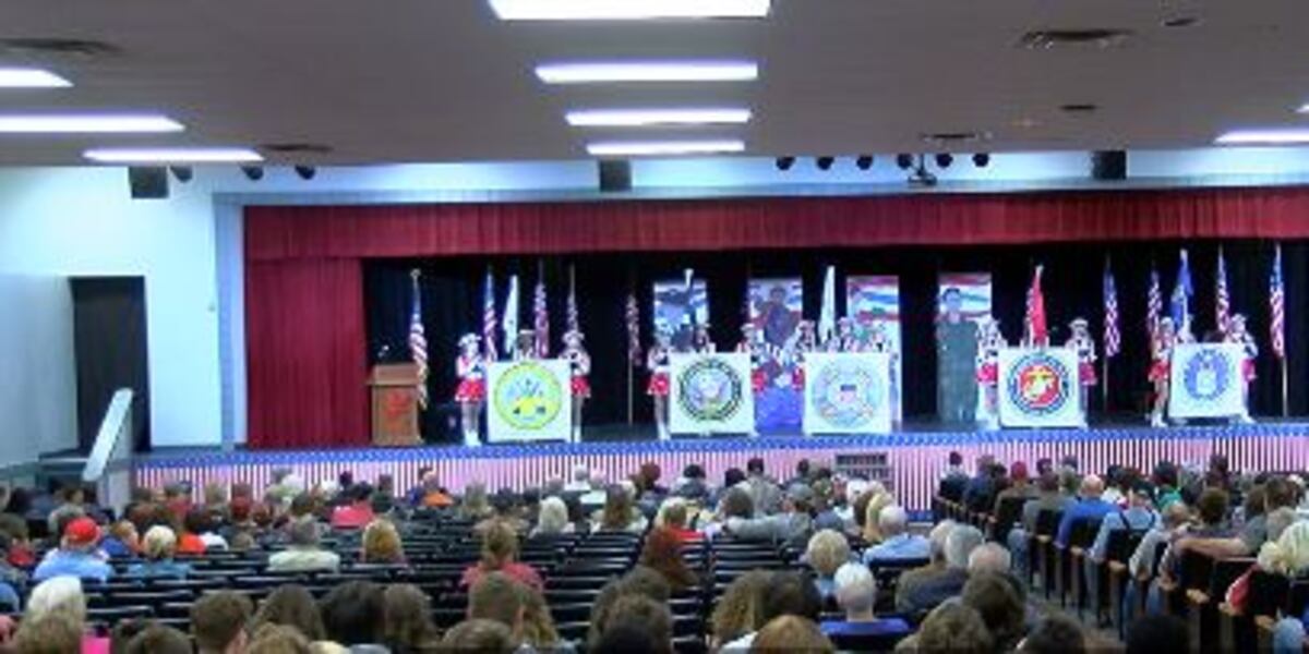 Huntington ISD commemorates Veterans Day Huntington ISD commemorates Veterans Day