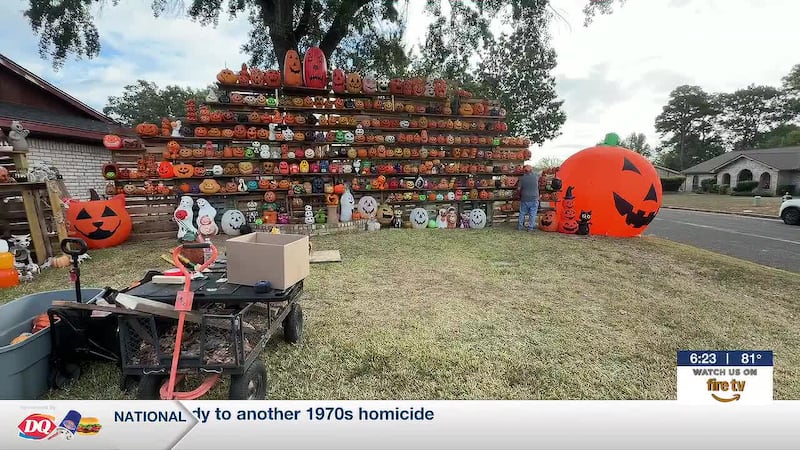 Longview man continues 15-foot-tall ‘Great Wall of Pumpkins’ tradition